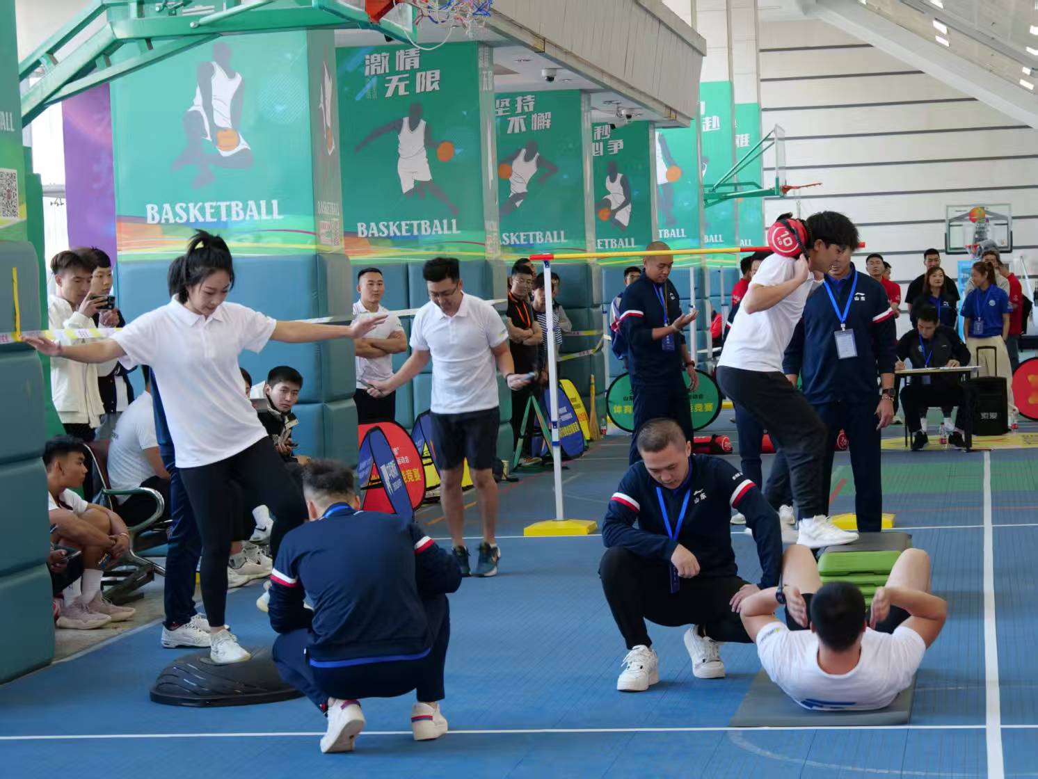 关于体育赛事中的社交活动:增强参与感的信息 关于体育赛事中的社交活动:增强参与感的信息